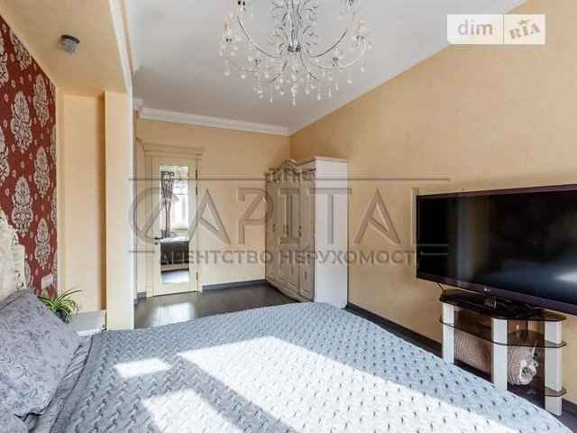 For sale / 4-room apartment Kovpaka Boulevard of Fountains
