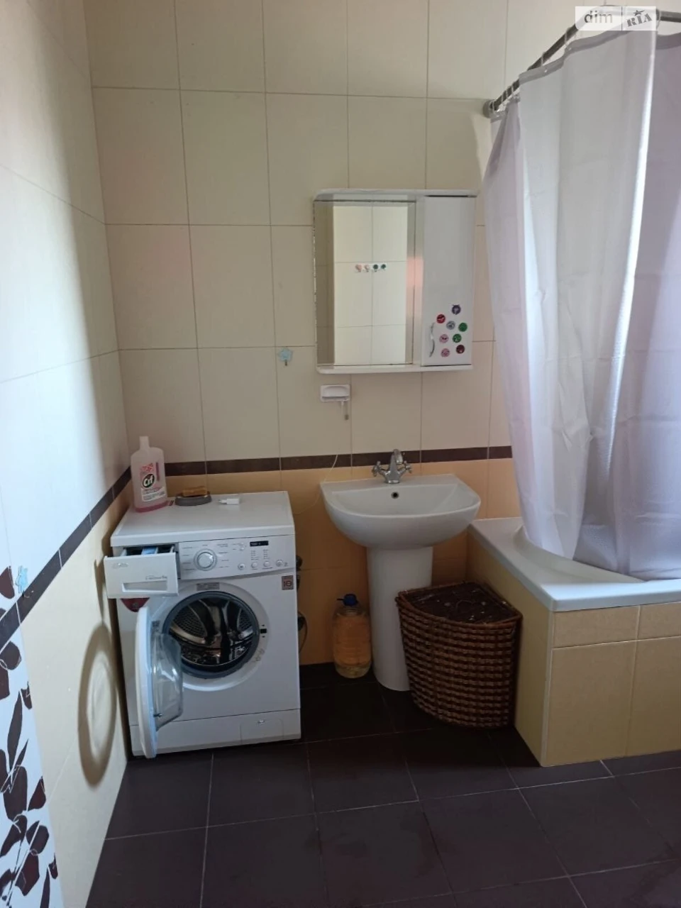 Long-Term Rental Apartment Troyeshchyna