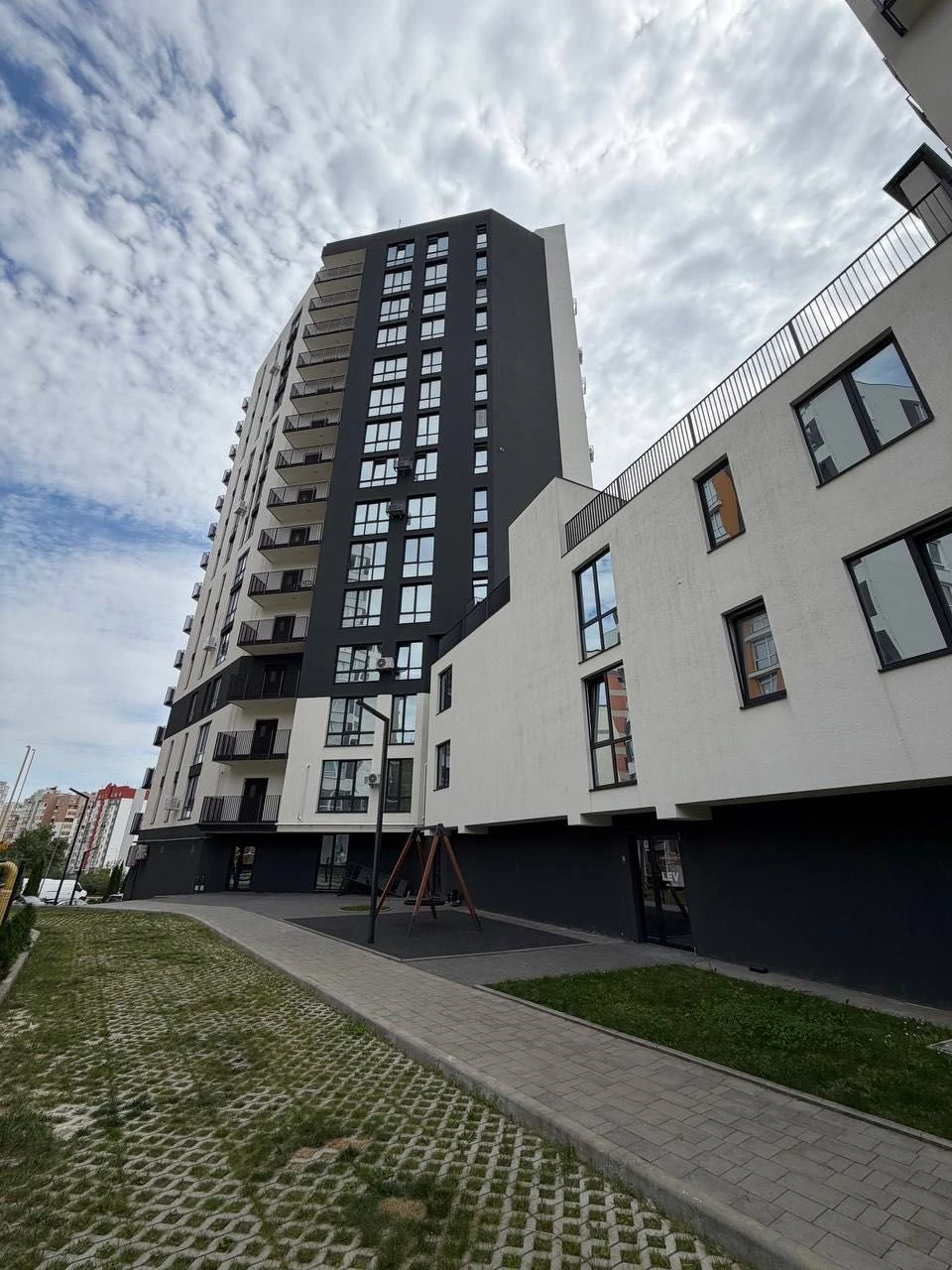Продаж 2 кімнатної квартири з терасою ЖК ARTHOUSE park вул М