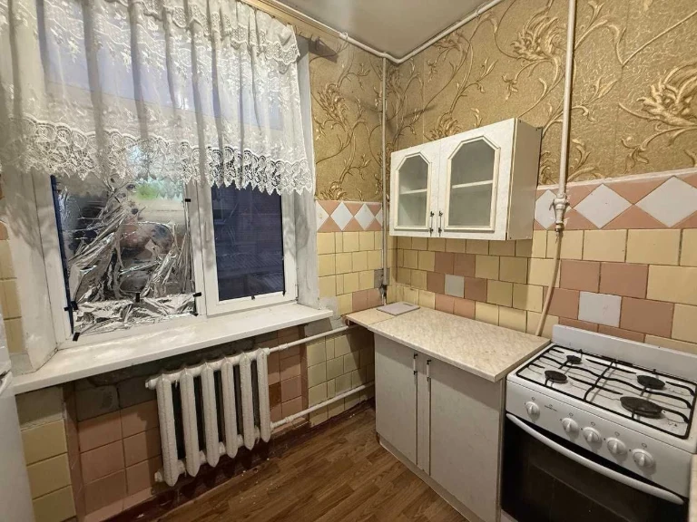 For Sale: 2-room apartment in Priadneprovsk residential district
