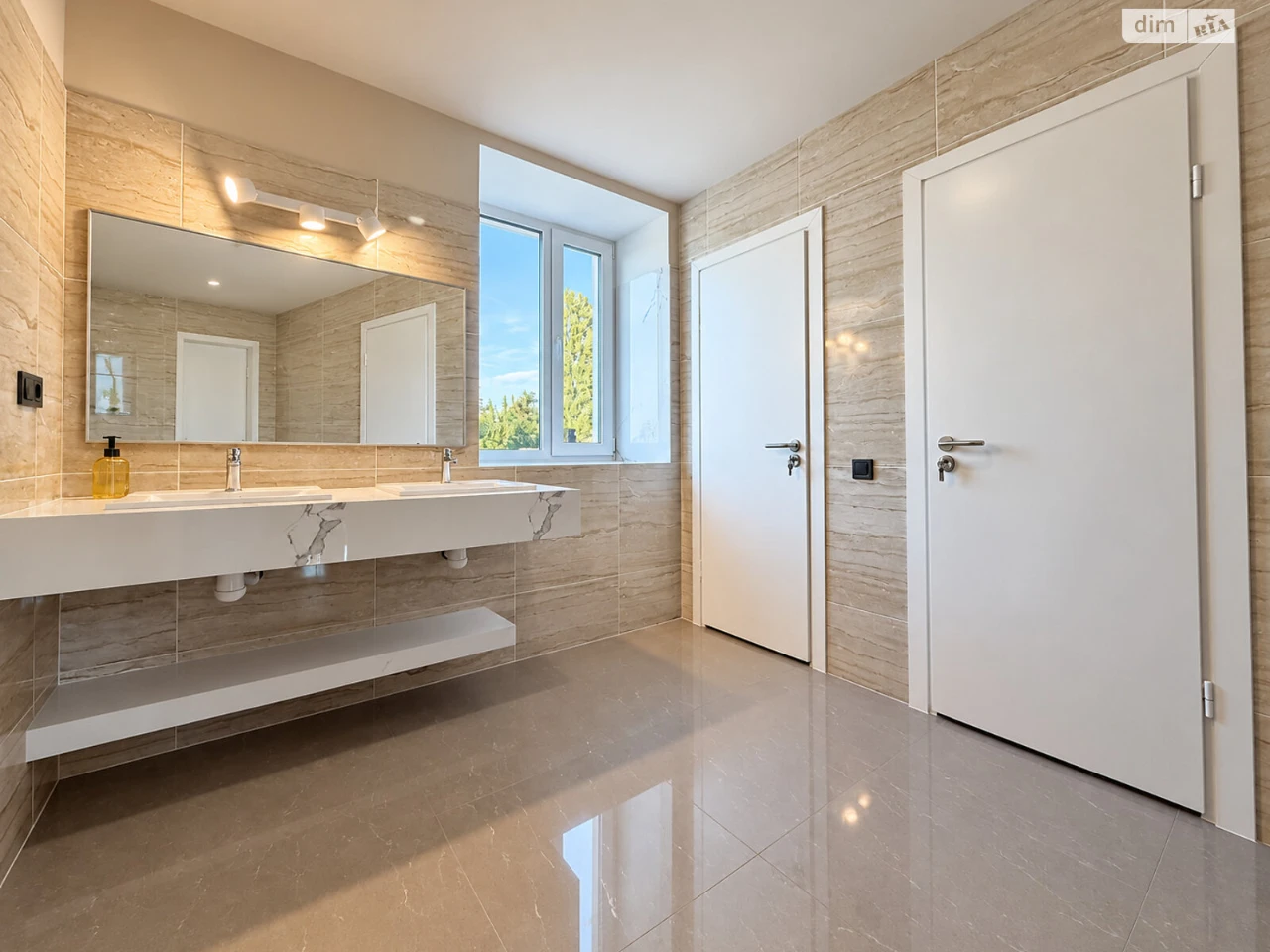 Long-Term Rent House Solomyany