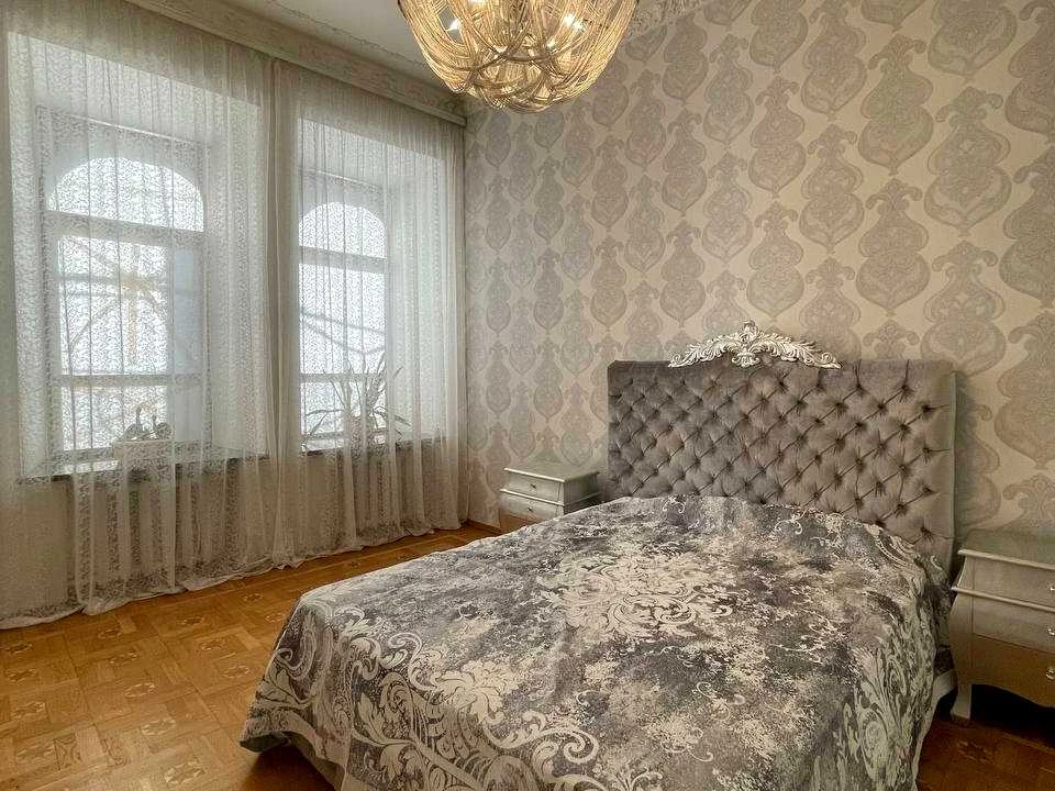 Apartment. Odessa, Kanatna st.
