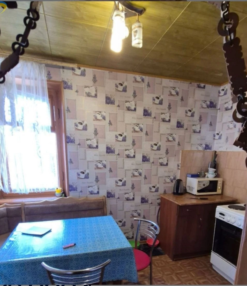 Продам квартиру в теплом кирпичном доме