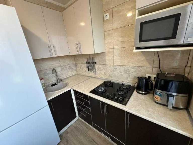 Продам 1 комнатную квартиру в районе Класса на Тракторострои