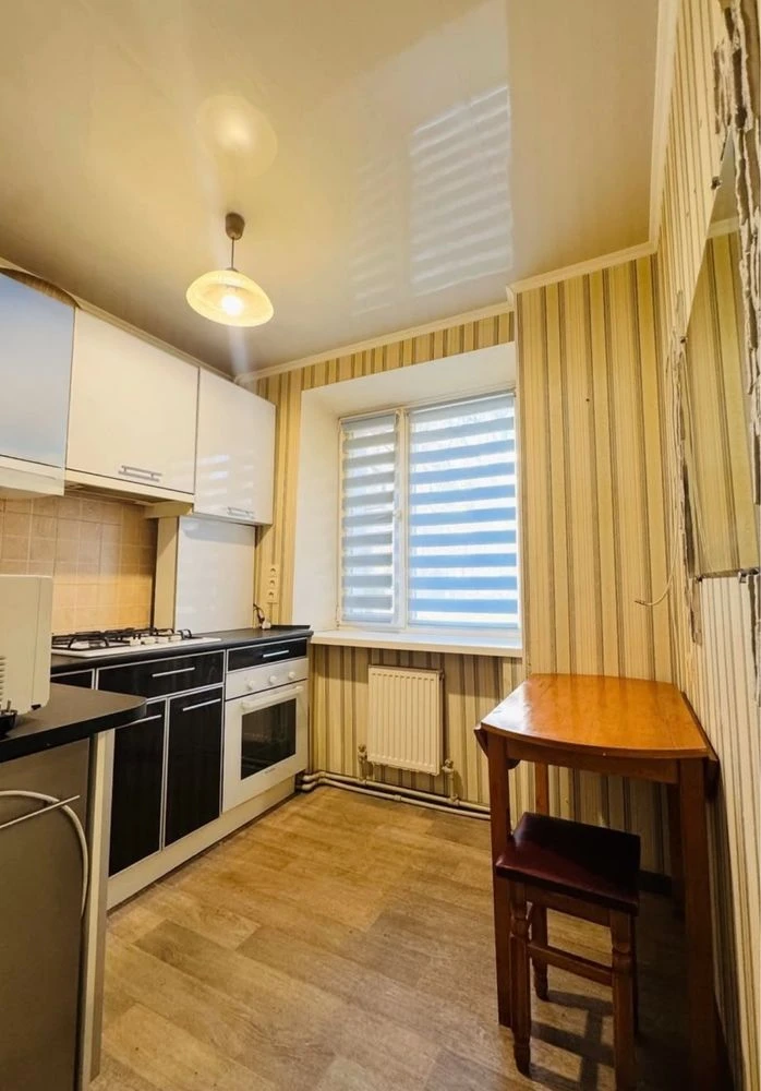 Sale of a 3-room apartment on Novomikhailovskaya