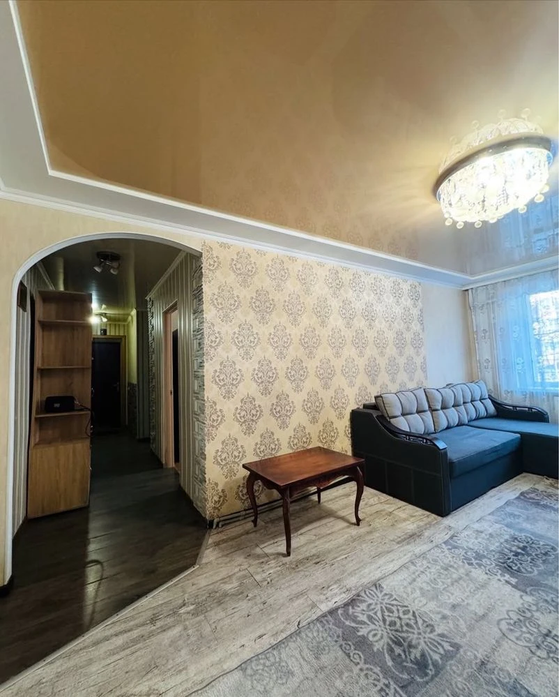 Sale of a 3-room apartment on Novomikhailovskaya