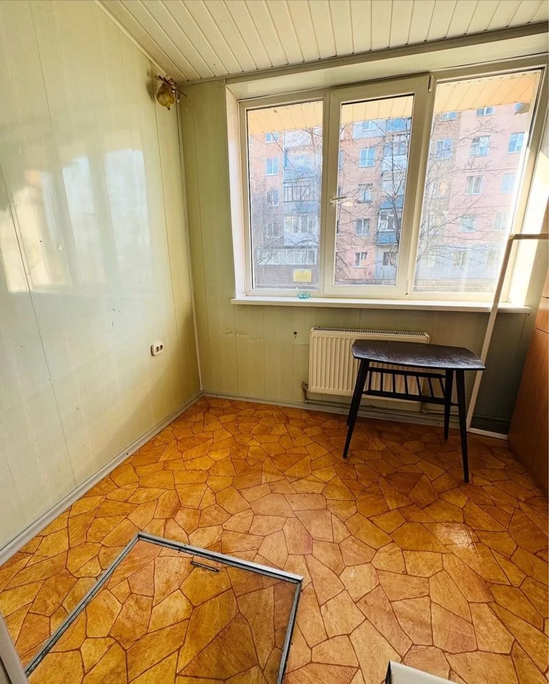 Sale of a 3-room apartment on Novomikhailovskaya