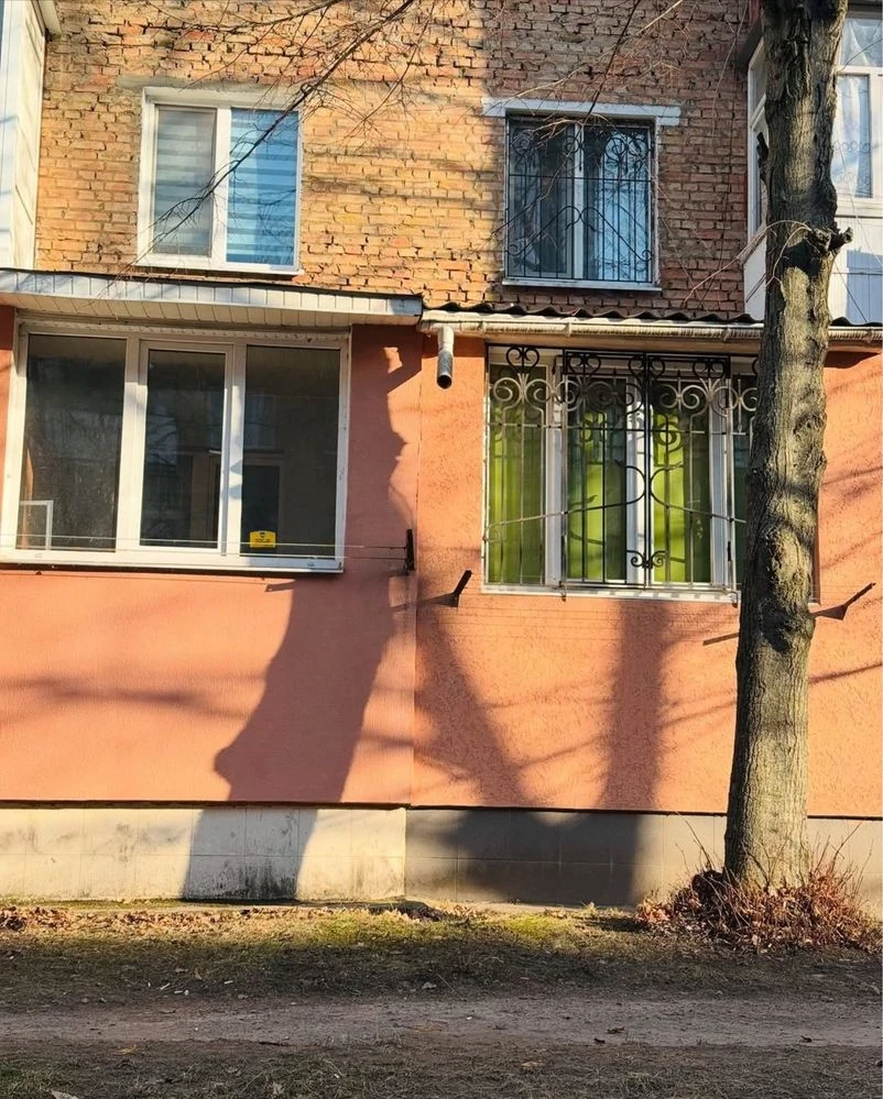 Sale of a 3-room apartment on Novomikhailovskaya