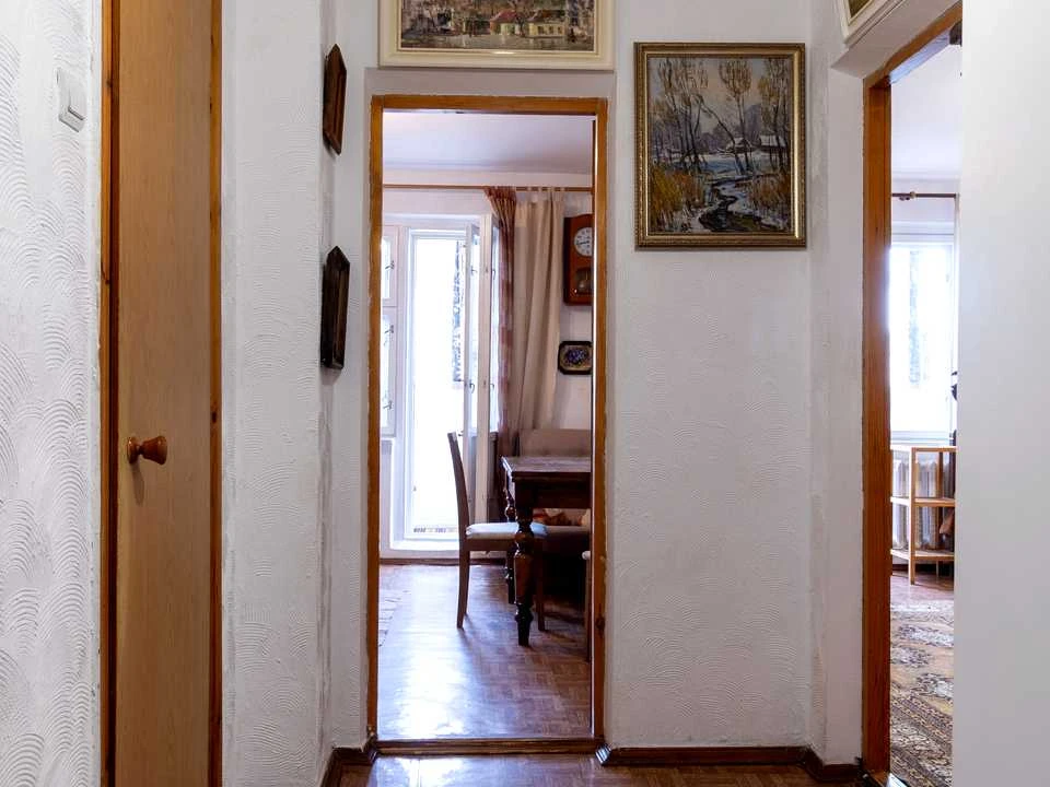 Apartment. Vyshnjakivska st.