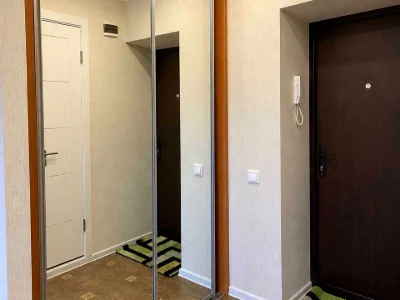 Apartment. Mriy St.