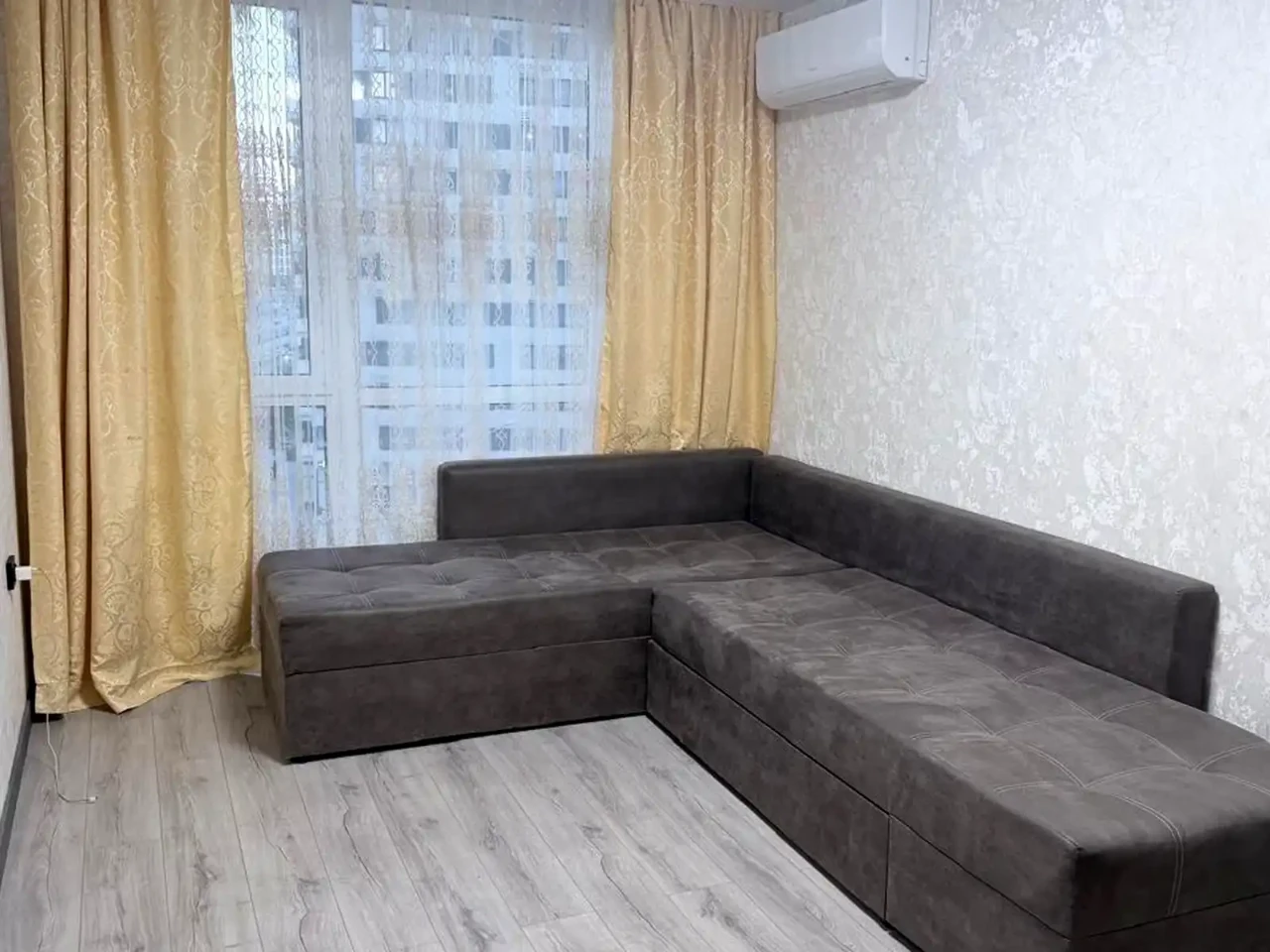 Rent 2-room apartment 66 sq m 6/23 floor