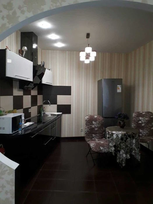 Апартаменти 65m² 11 поверх Вид на Дніпро по вул.Королеви Єли