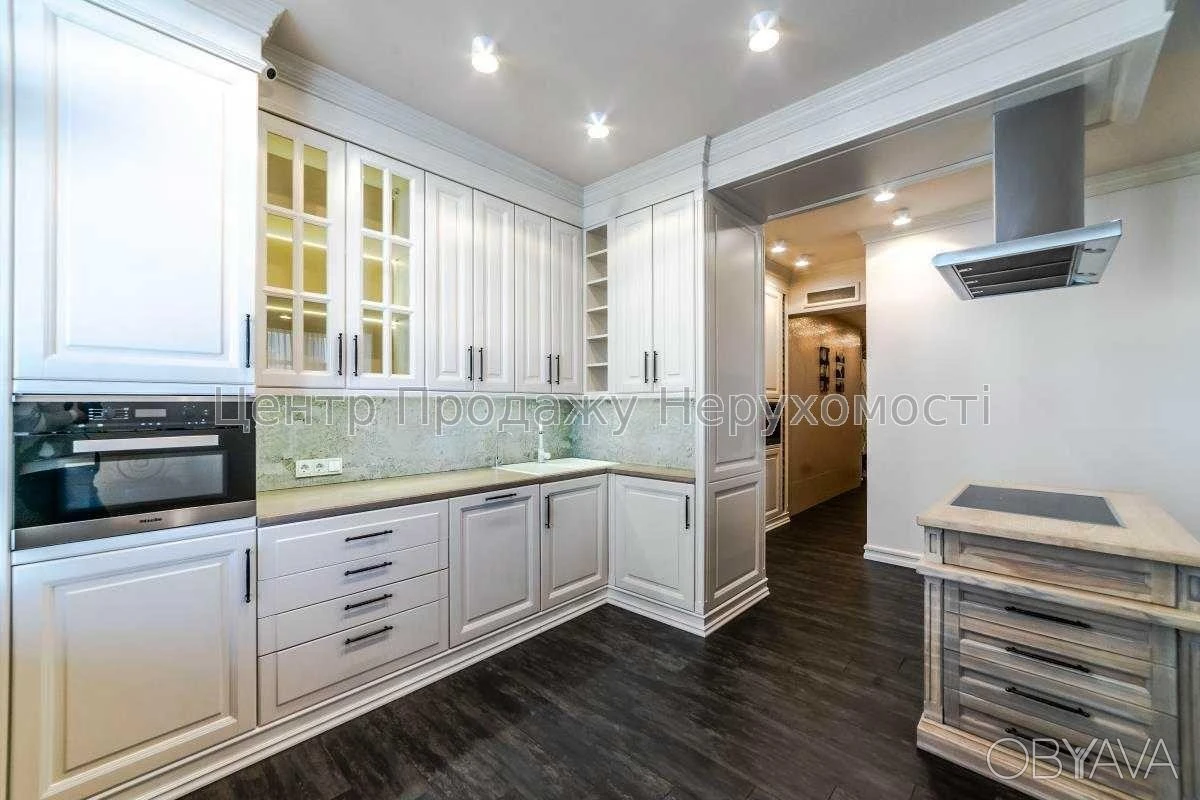 5-bedroom apartment, 660 sq m