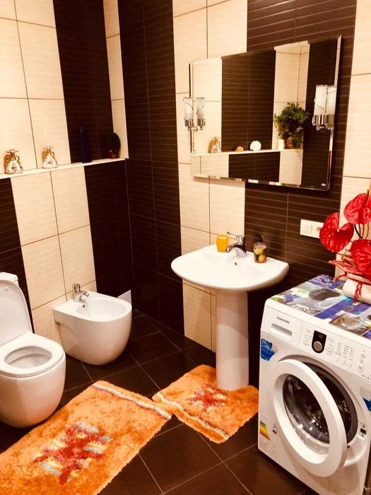Апартаменти 65m² 11 поверх Вид на Дніпро по вул.Королеви Єли