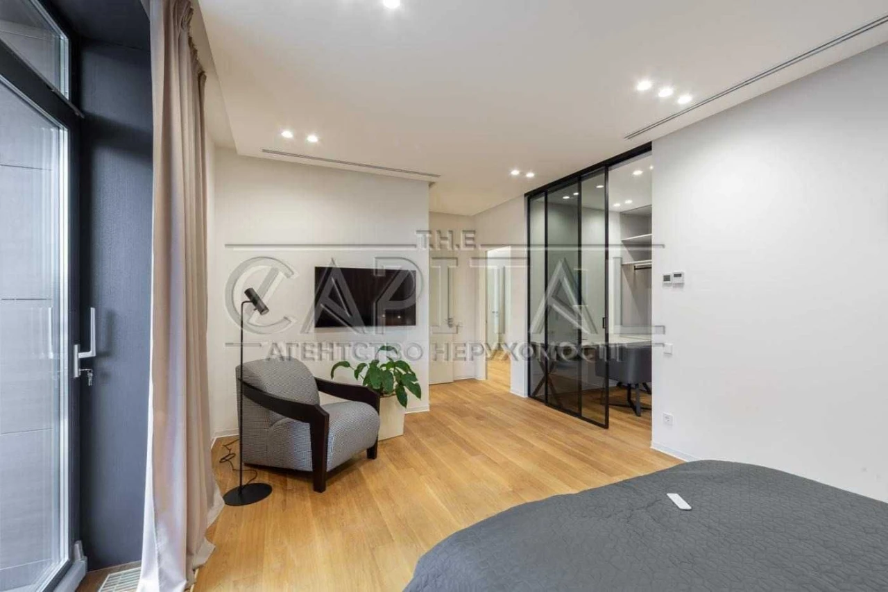 Modern house on the banks of the Dnieper | Dniprodzyne district | Kyiv