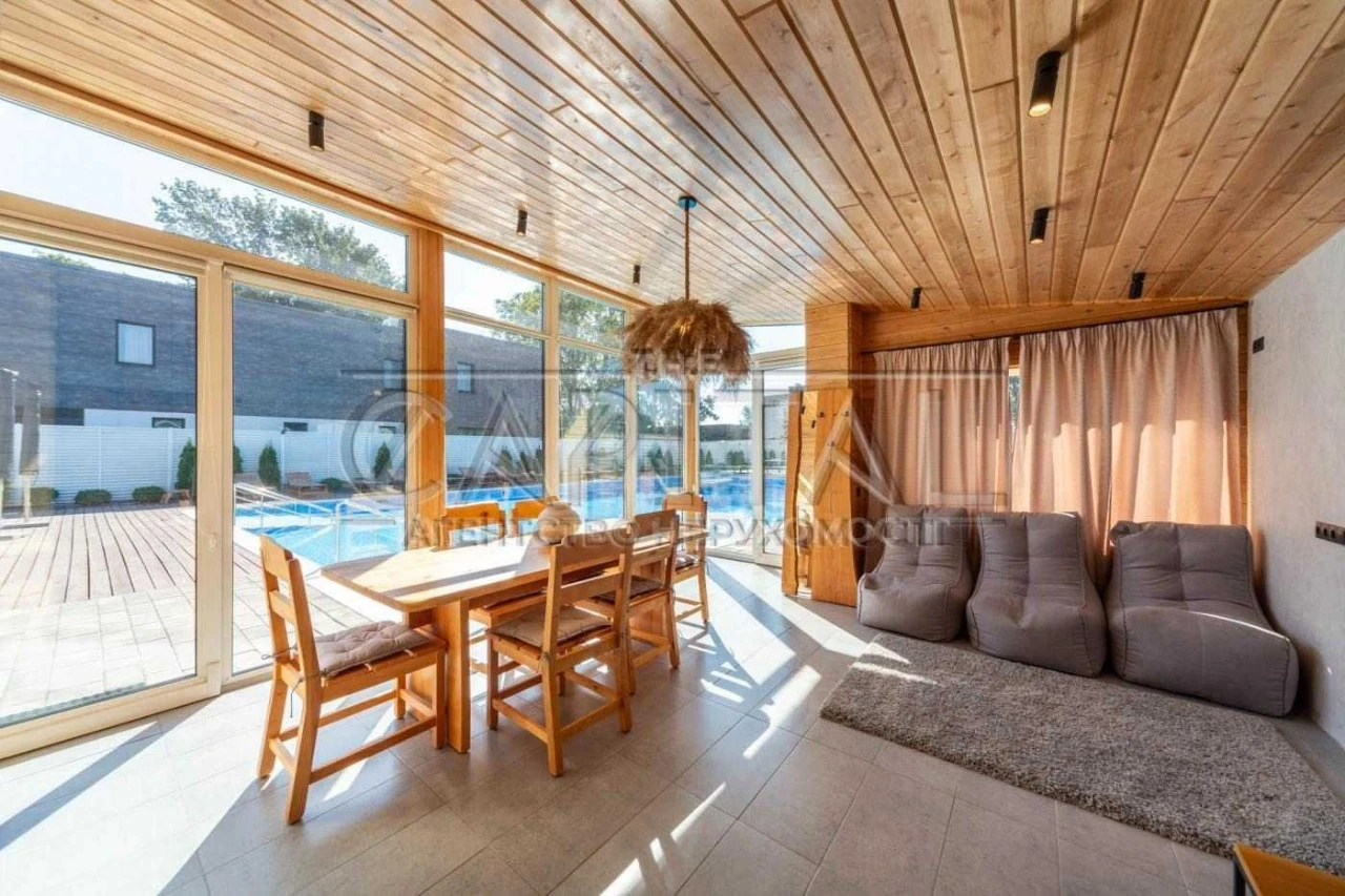 Modern house on the banks of the Dnieper | Dniprodzyne district | Kyiv