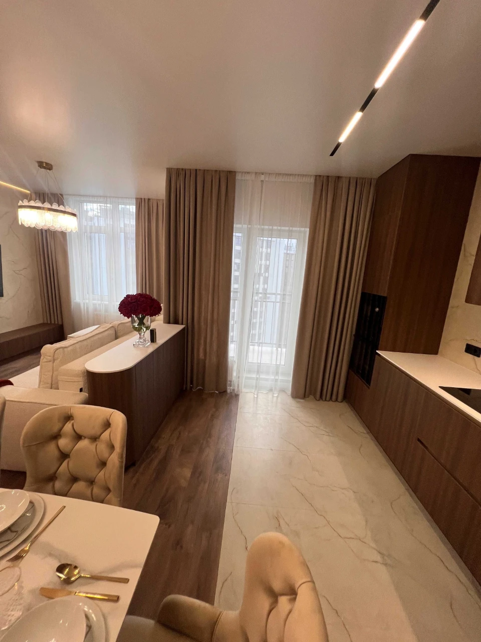 Продаж 3-кімнатна квартири 104 м² | 66 Перлина | KADORR Cit