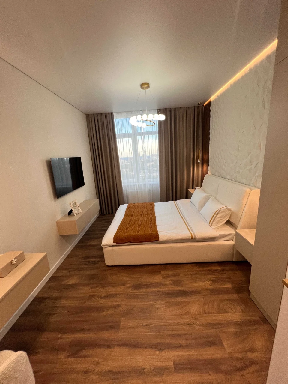 Продаж 3-кімнатна квартири 104 м² | 66 Перлина | KADORR Cit