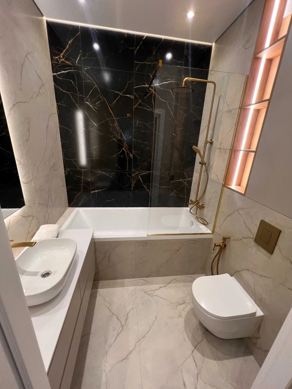 Продаж 3-кімнатна квартири 104 м² | 66 Перлина | KADORR Cit
