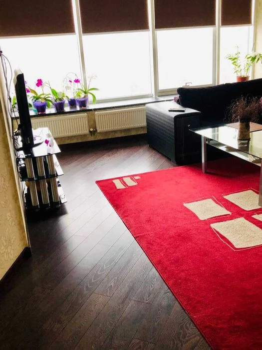 Апартаменти 65m² 11 поверх Вид на Дніпро по вул.Королеви Єли