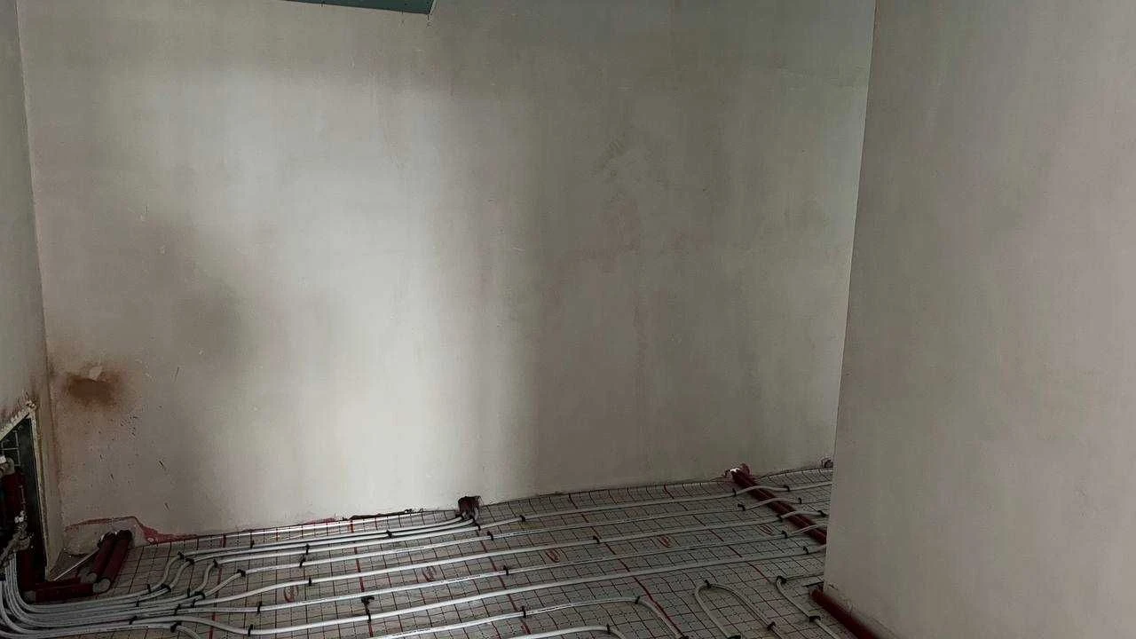 For sale, spacious 1-bedroom apartment. All finishing works completed.