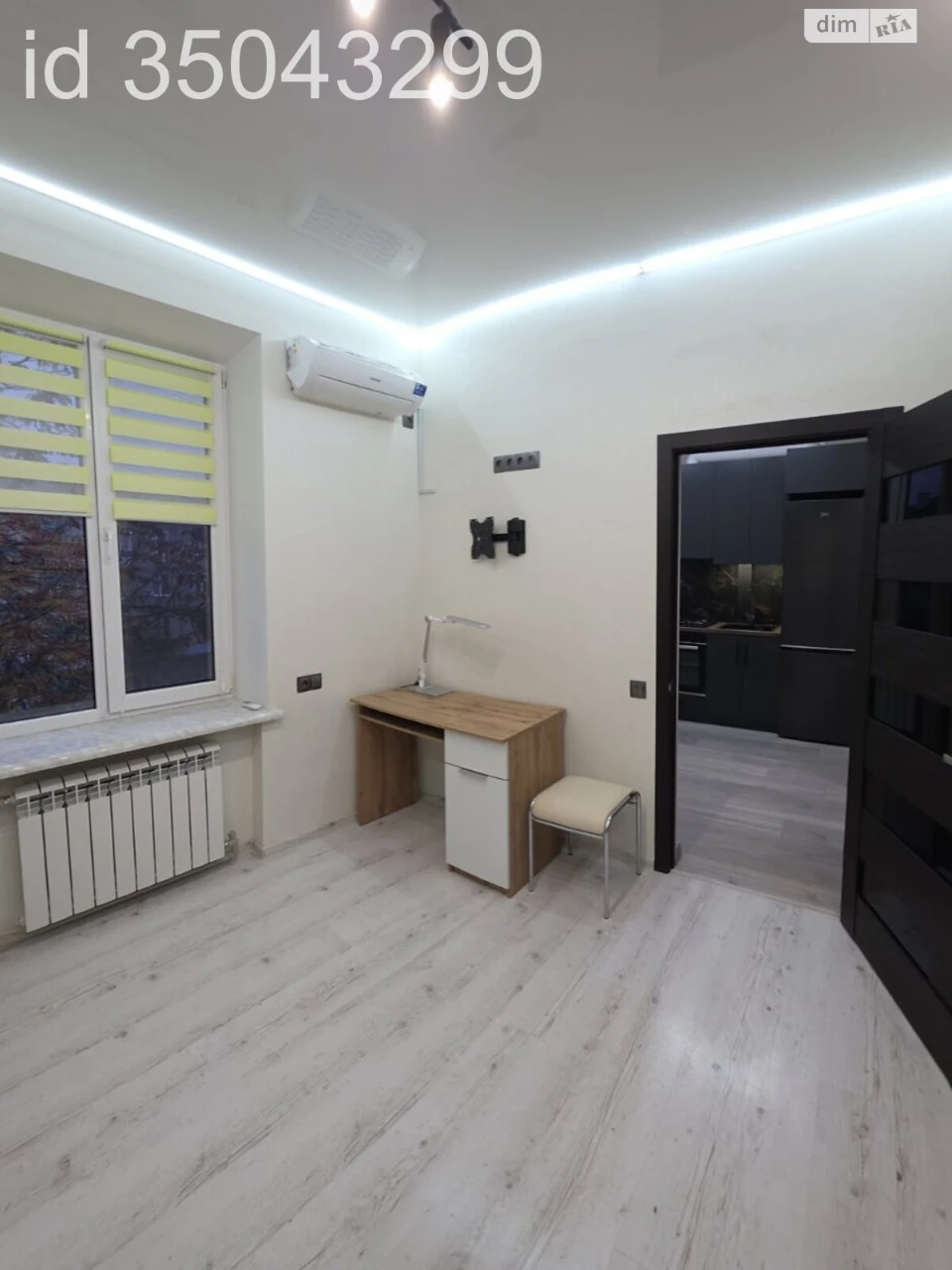 Продаж Квартира Новоселівка