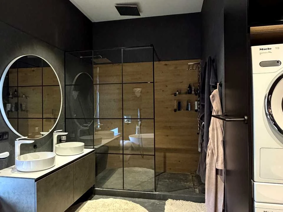 Apartment. Marka Cheremshiny Street, Lviv