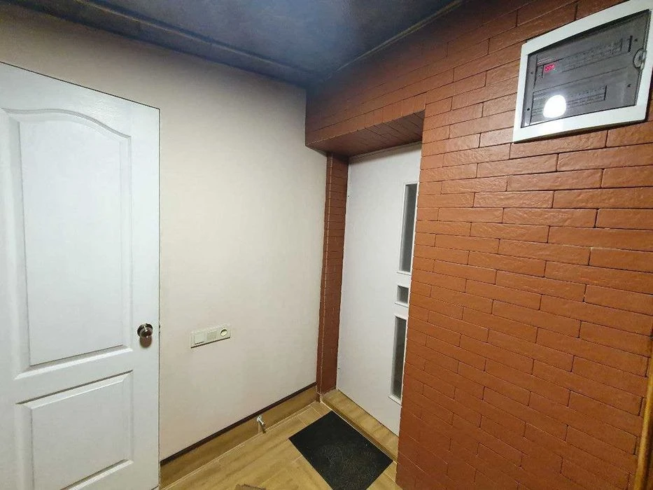 I will sell 2 rooms Center, Voskresenskaya, Starokozatskaya