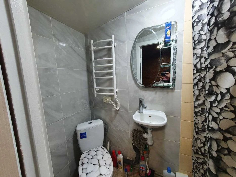 I will sell 2 rooms Center, Voskresenskaya, Starokozatskaya