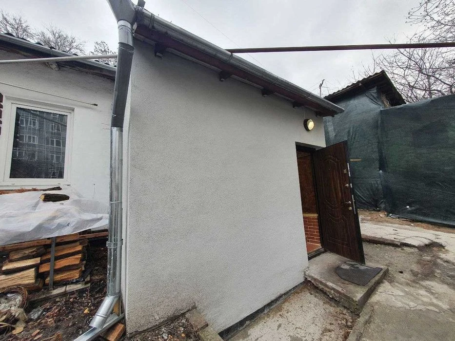 I will sell 2 rooms Center, Voskresenskaya, Starokozatskaya