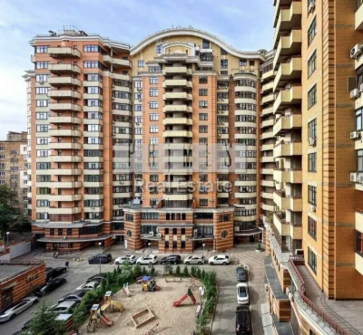 Продажа 3-комнатной квартиры 124 м² в центре Печерск, бульвар Леси Украинки, 7б