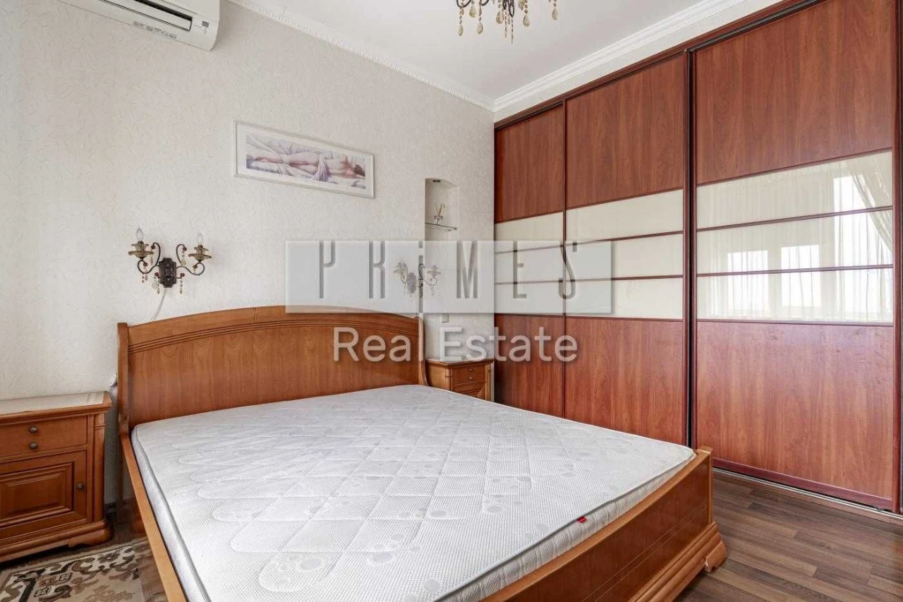 Срочная продажа 3-комнатной квартиры 85 кв.м. в ЖК "Митець" Печерск, ул. Ко