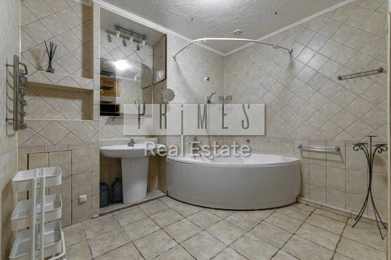 Срочная продажа 3-комнатной квартиры 85 кв.м. в ЖК "Митець" Печерск, ул. Ко