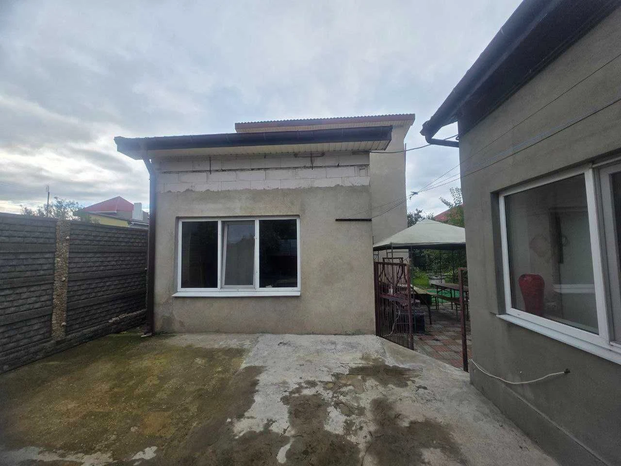 For Sale: 2-Story House on Slobidka!