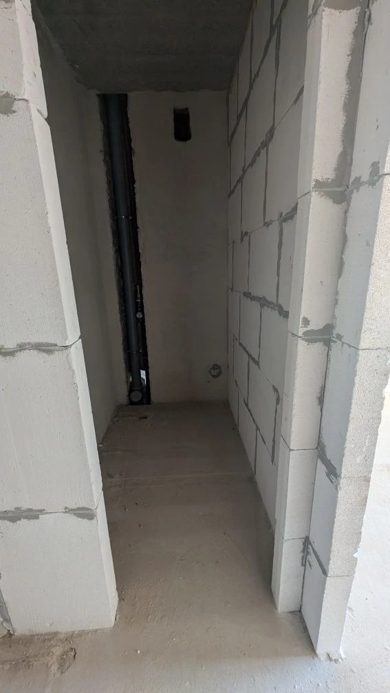 Sale of a 2-room apartment, in a raw state! Ready for renovation!