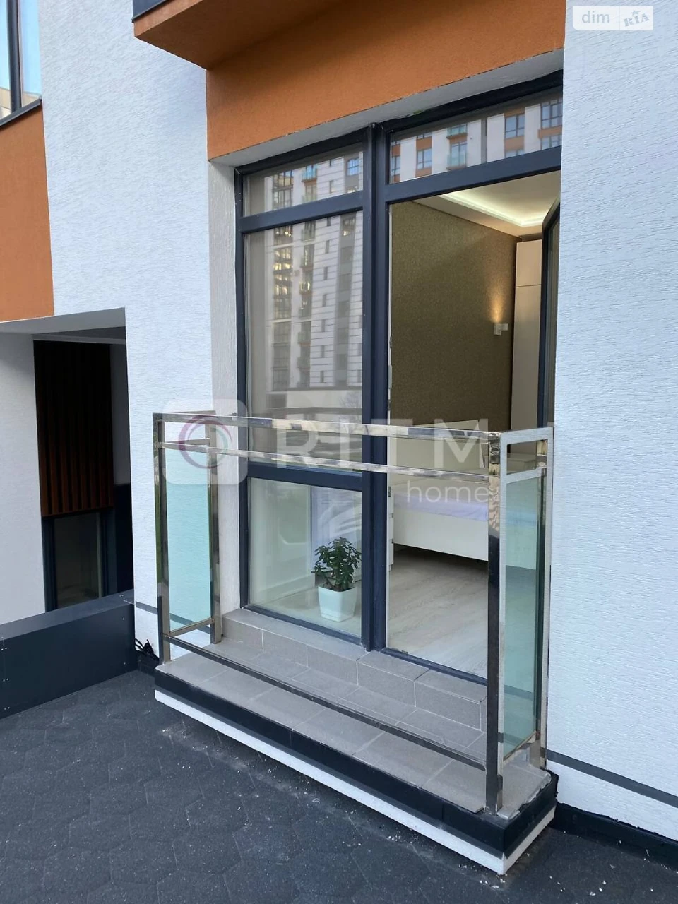 Long-Term Rental - Apartment