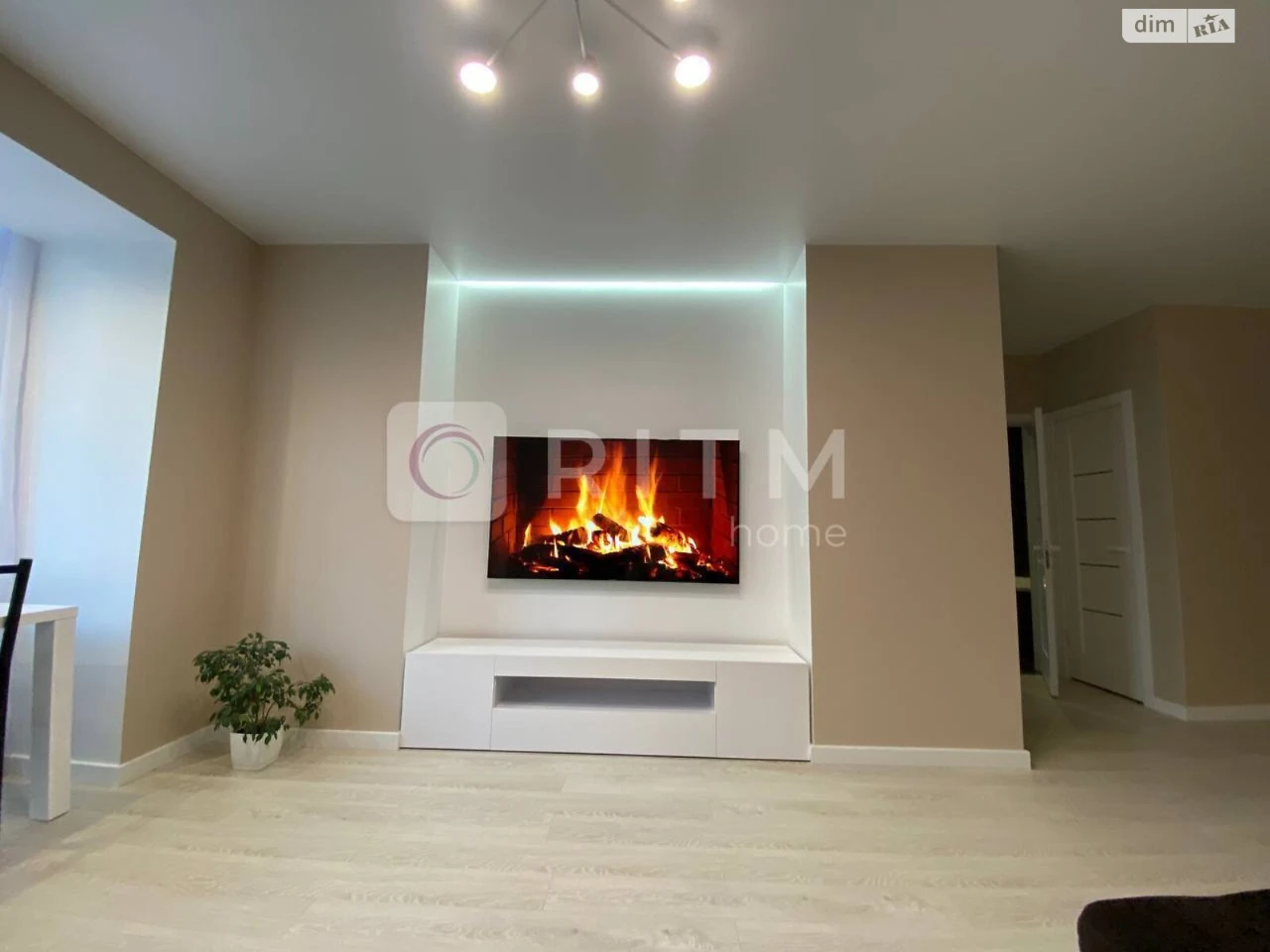 Long-Term Rental - Apartment