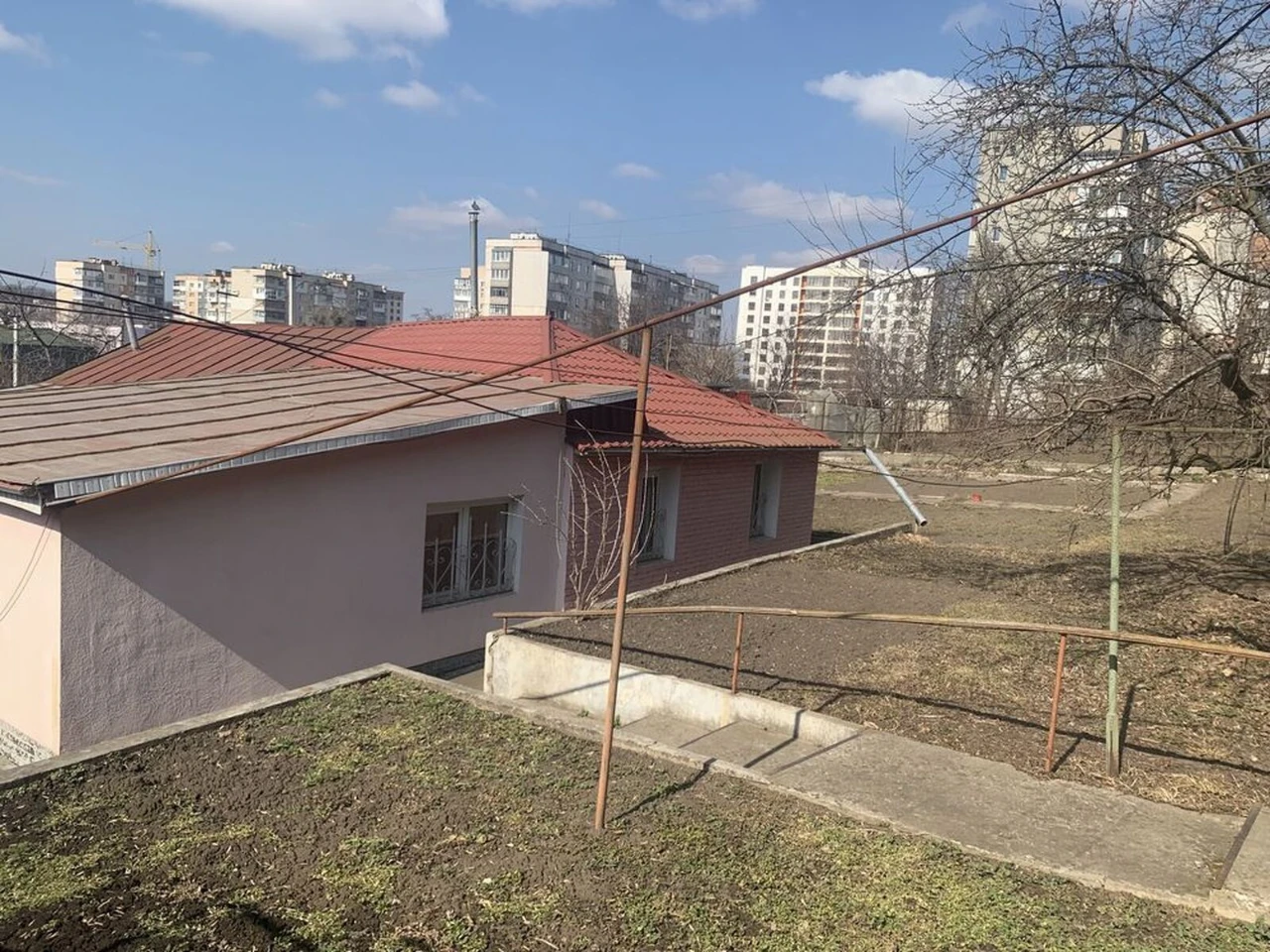 Будинок Центр 63 м2 ділянка 10 соток 30288