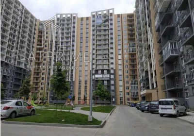 Сдается однокомнатная квартира в ЖК "Кришталевые источники"