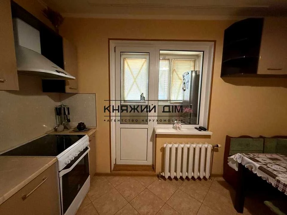 Apartment. Petro Grygorenko Prospect, Kyiv