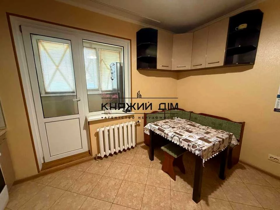 Apartment. Petro Grygorenko Prospect, Kyiv