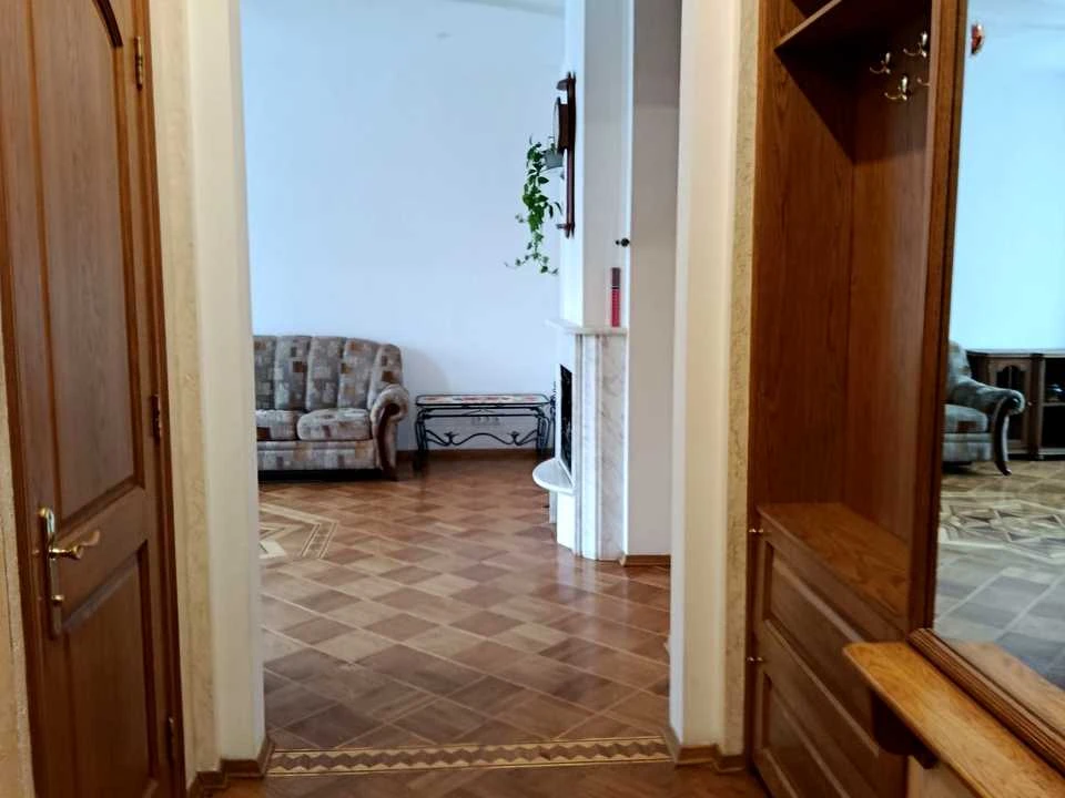 Apartment. Antonov Avenue, Kyiv