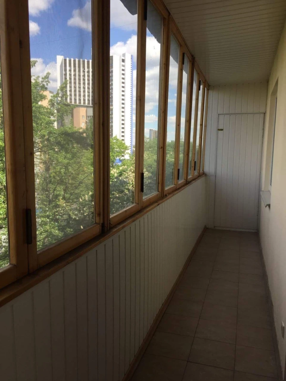 Spacious 2-bedroom apartment for rent on Raisa Okipna Street