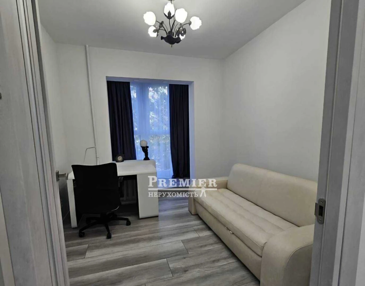 3-кімнатна квартира, 75 кв.м, капітальний ремонт. Кримський