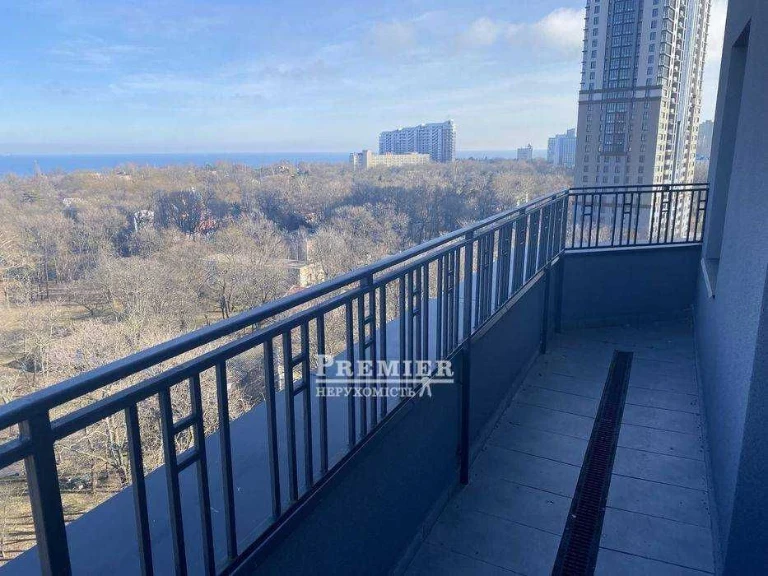 Квартира на проспекте Шевченка. Вид на парк
