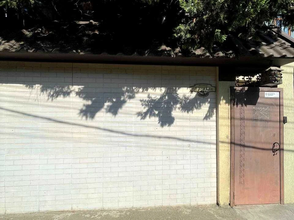 House. Urozhaina str., Odessa