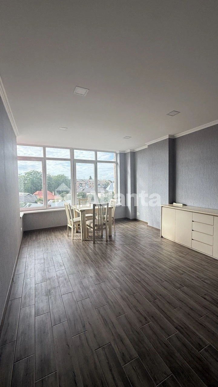 1 room apartment in new building, Chkalova street