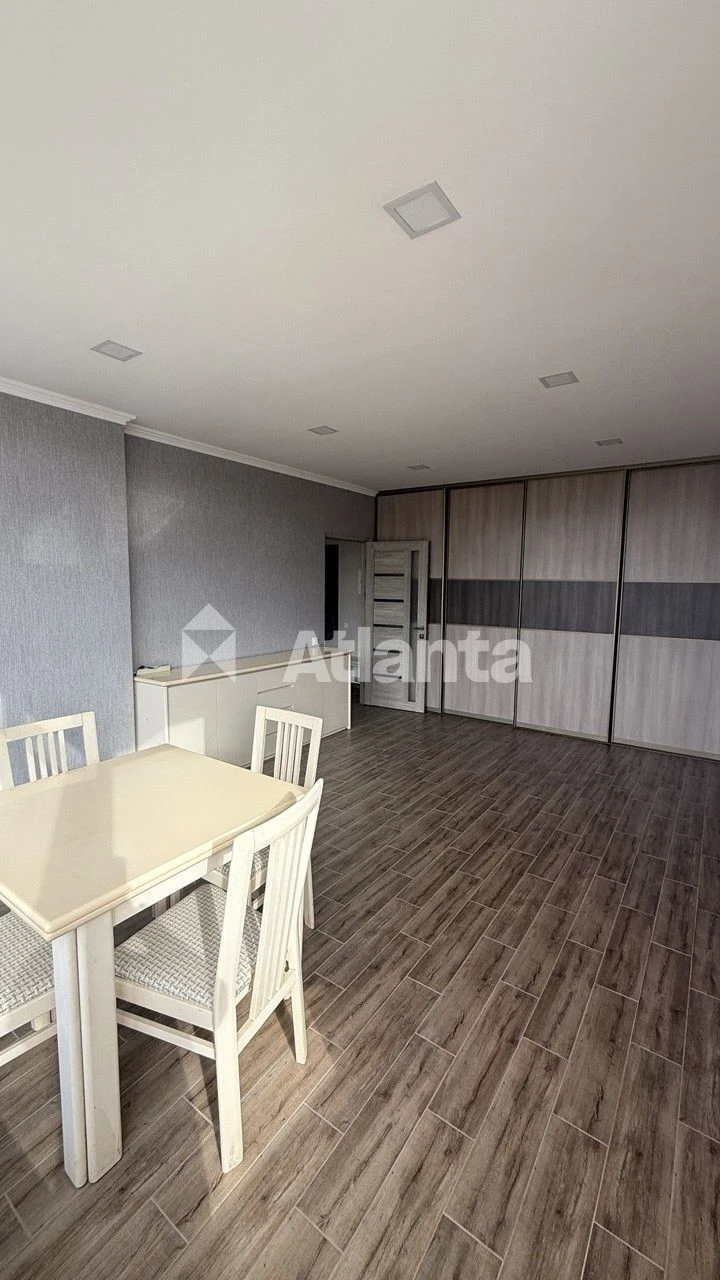 1 room apartment in new building, Chkalova street