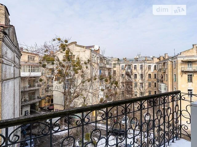 Продаж 5к квартири 259 кв. м на вул. Велика Васильківська 18