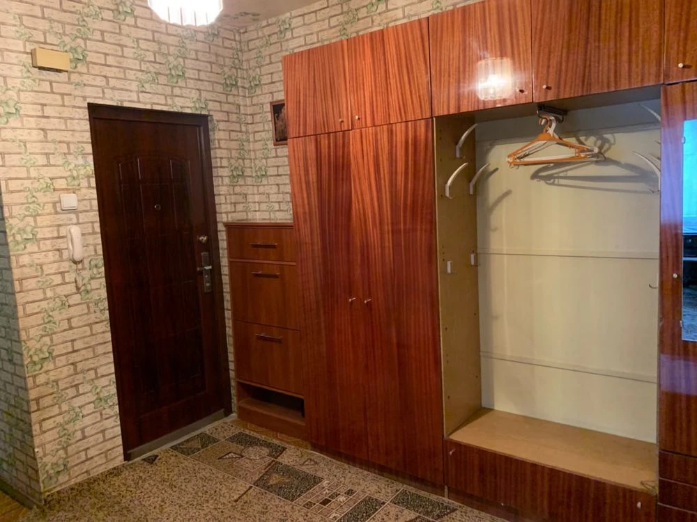 Продам квартиру Маяковського 15В пр. Червоної калини 73м Тро